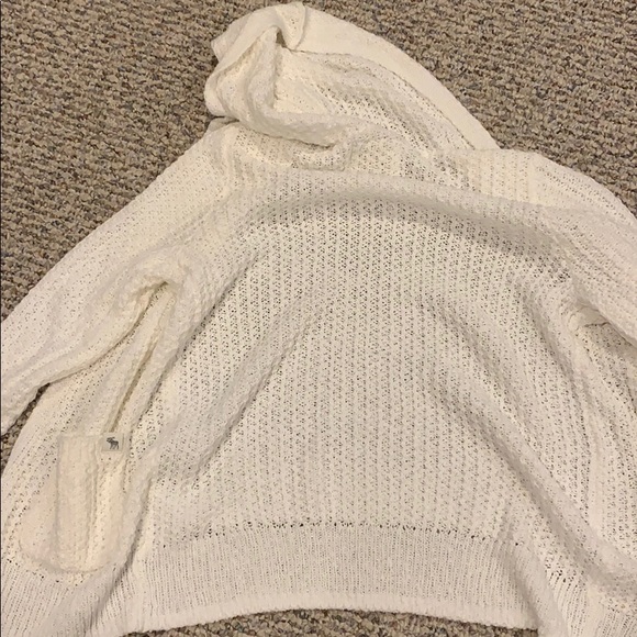 White Cardigan! - Picture 2 of 4